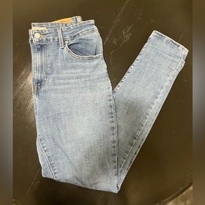 Levi's 721 High Rise Skinny Jeans